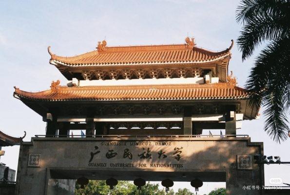 danh-sach-hoc-bong-khong-tu-online-dai-hoc-ngon-ngu-bac-kinh-2022